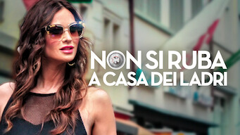 Non si ruba a casa dei ladri (2016)